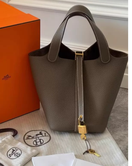 Hermès Etoupe Clemence Picotin Lock 22